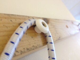 White Bungee Toggles (Singles)