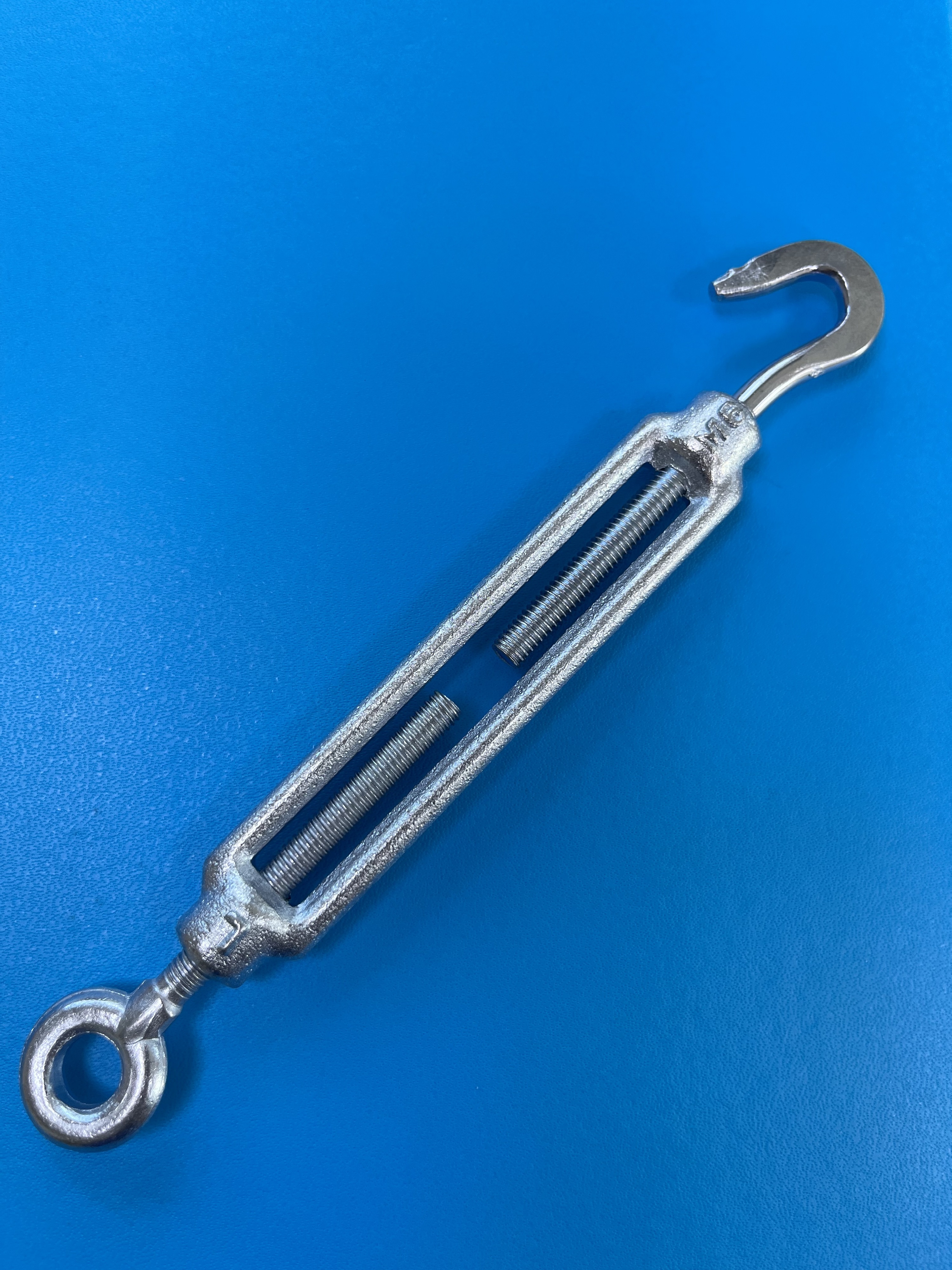Tensioner for galvanised steel cable